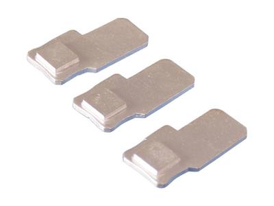 Magnetic latching relay fixed contacts